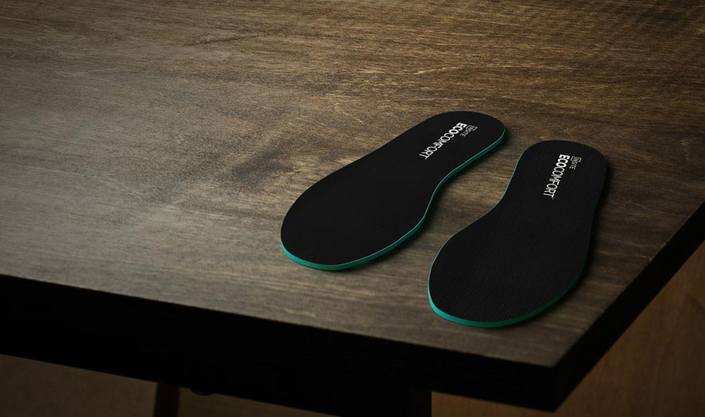Ecocomfort insoles on table