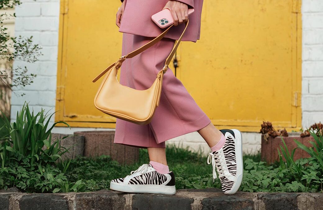 Model with zebra pattern shoes